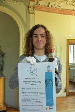 Praktikant Tim Blume freut sich schon auf viele Besucher am Internationalen Museumstag am 19. Mai im Stadtmuseum. Foto: Stadt Lippstadt