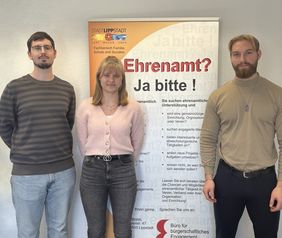Freuen sich auf die Ehrenamtsmesse am 21. Mai: Louis Möller, Sarina Günther und Jan Muckhoff