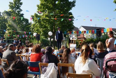 Zauberer Carsten Risse verzauberte das Publikum beim Sommerfest im Mikado. Foto: Stadt Lippstadt