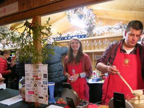 Weihnachtsmarkt - Service Club Hütte