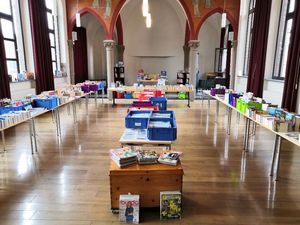 Zahlreiche Buchschätze suchen neue Besitzer. Foto. Stadt Lippstadt