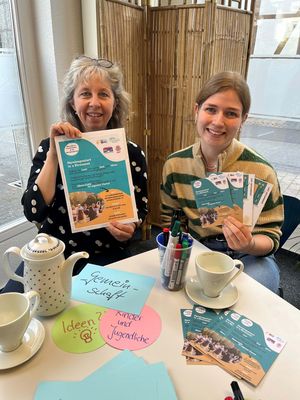 Kerstin Werner und Sarak Rodehutskors freuen sich auf viele Kontakte und Ideen für das nachbarschaftliche Miteinander. Foto: Stadt Lippstadt
