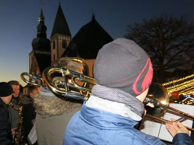 Weihnachtsmarkt Adventsfenster