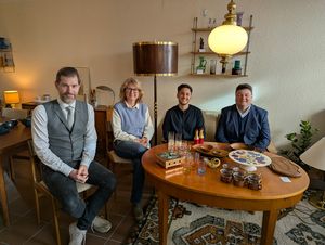 Kristin Wichert hat Kurt Weigelt, Wirtschaftsförderung Lippstadt (WFL), Leon Brintrup, Zentrenmanagement Lippstadt und Holger Gebauer, ebenfalls WFL zu Gast. (v.l.)