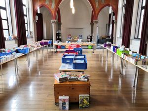 Zahlreiche Buchschätze suchen neue Besitzer. Foto: Stadt Lippstadt