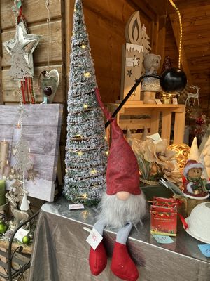 Kunsthandwerker Weihnachtsmarkt Walibo