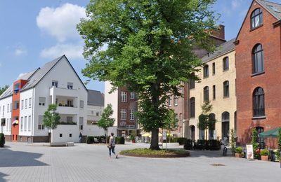Innenhof vor der Stadtbücherei