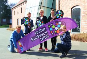 Die drei Kommunen Lippstadt, Soest und Bad Sassendorf stellen das neue Kulturrucksackprogramm der Stadt Lippstadt vor. Foto: Stadt Lippstsadt