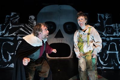Rodrigo Rauhbein, Atze Musiktheater