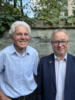 Giuseppe Tota und Radoslav Djukic, Kandidaten der Liste Lippstädter Wäh-lergemeinschaft für Integration (L.W.I.) Foto: Stadt Lippstadt