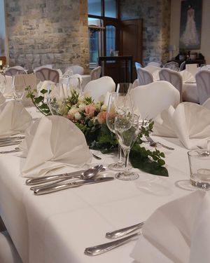 Hubertushof eingedeckter Tisch