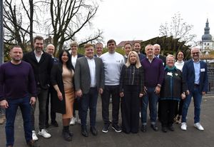 Eine fünfköpfige Delegation aus der ukrainischen Stadt Kalusch traf am Freitagmorgen mit Vertretern aus Wirtschaft und Verwaltung zusammen. Foto: Stadt Lippstadt