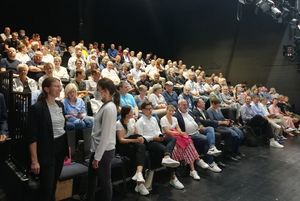 Über 150 Gäste folgten der Einladung ins Stadttheater