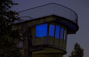 Lichtkunstobjekt "Mittler". Foto: Kunststiftung Sparkasse Lippstadt