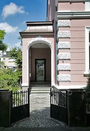 Die Fördermittel für private Baudenkmale werden häufig für Maler-, Dachdecker- oder Fensterarbeiten genutzt. Foto: Jenna Prahl