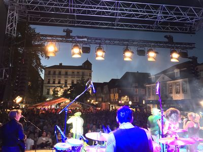 Altstadtfest Rathausplatz Bühne
