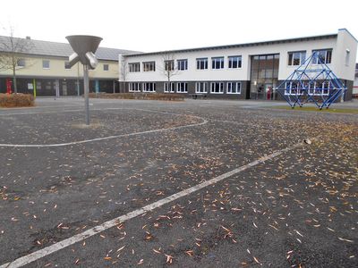 Der Schulhof der Kopernikusschule wird klimafreundlich umgebaut. Das Land NRW fördert den Umbau mit 100.000 Euro und damit zu 100 Prozent. Foto: Stadt Lippstadt