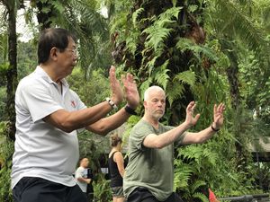 Qigong Training im Botanical Garden, Singapur