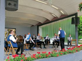 Kurorchester_Maifest