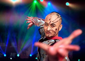 China Girl, Herbstwocheneröffnung