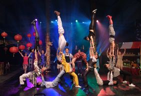 China Girl, Herbstwocheneröffnung