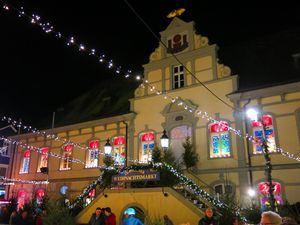 Weihnachtsmarkt Adventsfenster