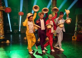 China Girl, Herbstwocheneröffnung