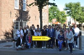 Auf Wallfahrt nach Uden: Zu einer außergewöhnlichen Schulwallfahrt machten sich Schüler, Eltern und Lehrer der Marienschule auf. Foto: privat