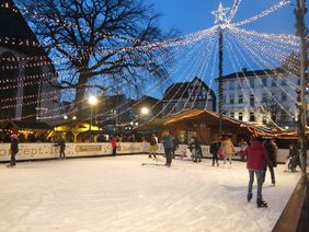 Weihnachtsmarkt - Eisbahn