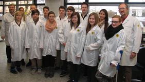 Schülergruppe zu Gast bei Trainalytics im CARTEC