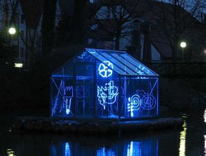 Lichtpromenade - Arche mit Häusern