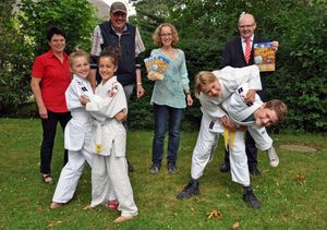 "Ju Jutsu" beim Ferienspaß: Eine von zahlreichen Möglichkeiten, die der "Ferienspaß 2018" zu bieten hat. Foto: Stadt Lippstadt