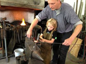 Weihnachtsmarkt Lippstadt - Schmieden mit Peter Cüppers (2)