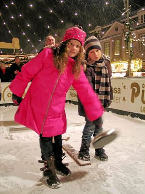Weihnachtsmarkt Eisstockschießen