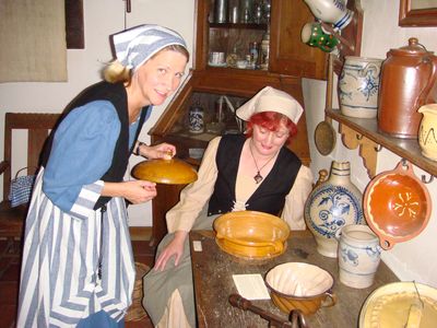Ackerbürgerinnen in der Küche