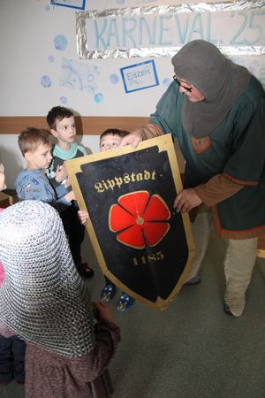 Graf Bernhard war zu Besuch im Familienzentrum Phantásien. Foto: Stadt Lippstadt