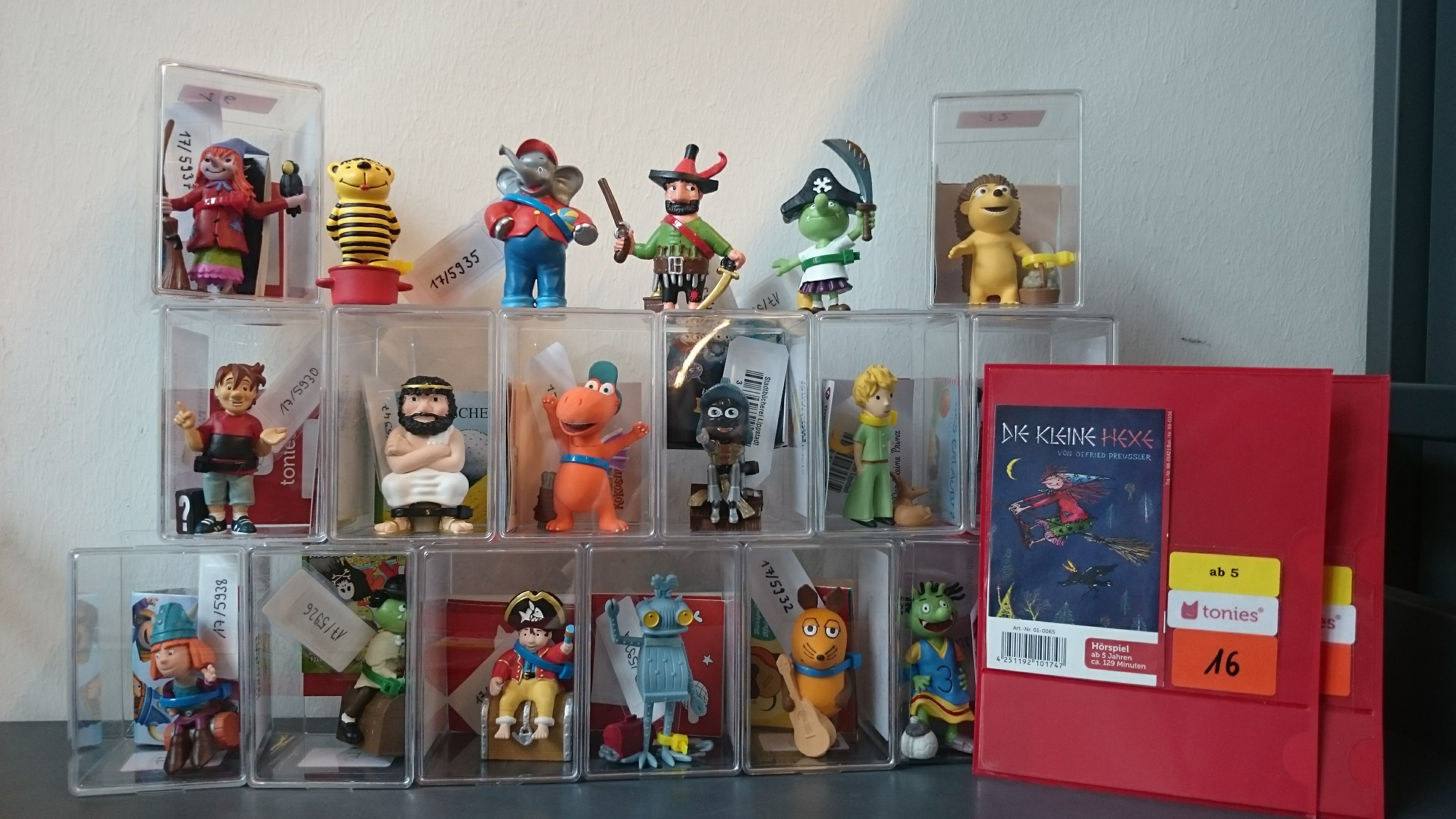 Die bunten Tonies sind neu im Angebot der Thomas-Valentin-Stadtbücherei. Foto: Stadt Lippstadt