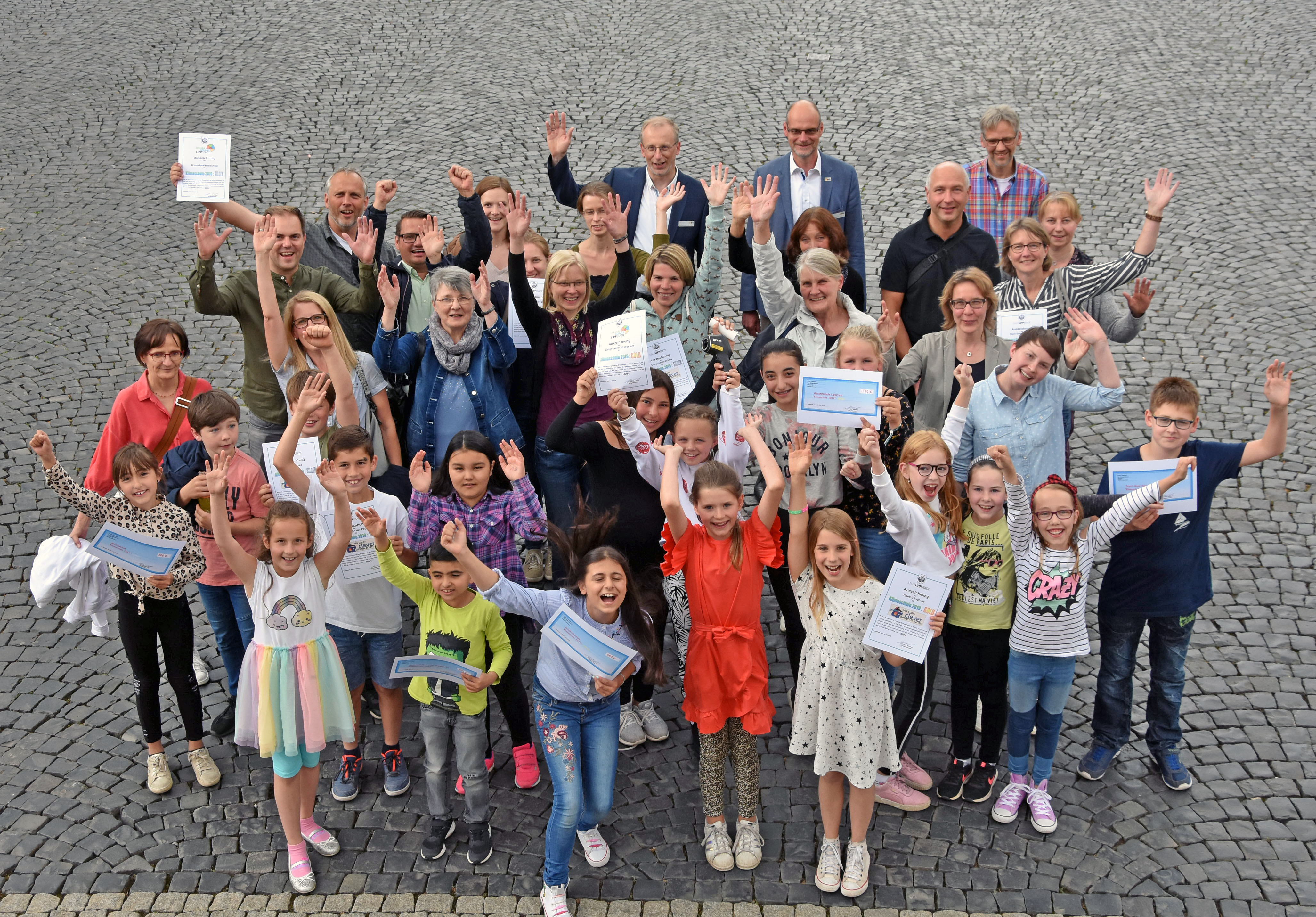 Große Begeisterung fürs Klima: Auch in diesem Jahr wurden wieder 13 Schu-len für ihr Engagement als „Klimaschule Lippstadt“ ausgezeichnet. Foto: Stadt Lippstadt