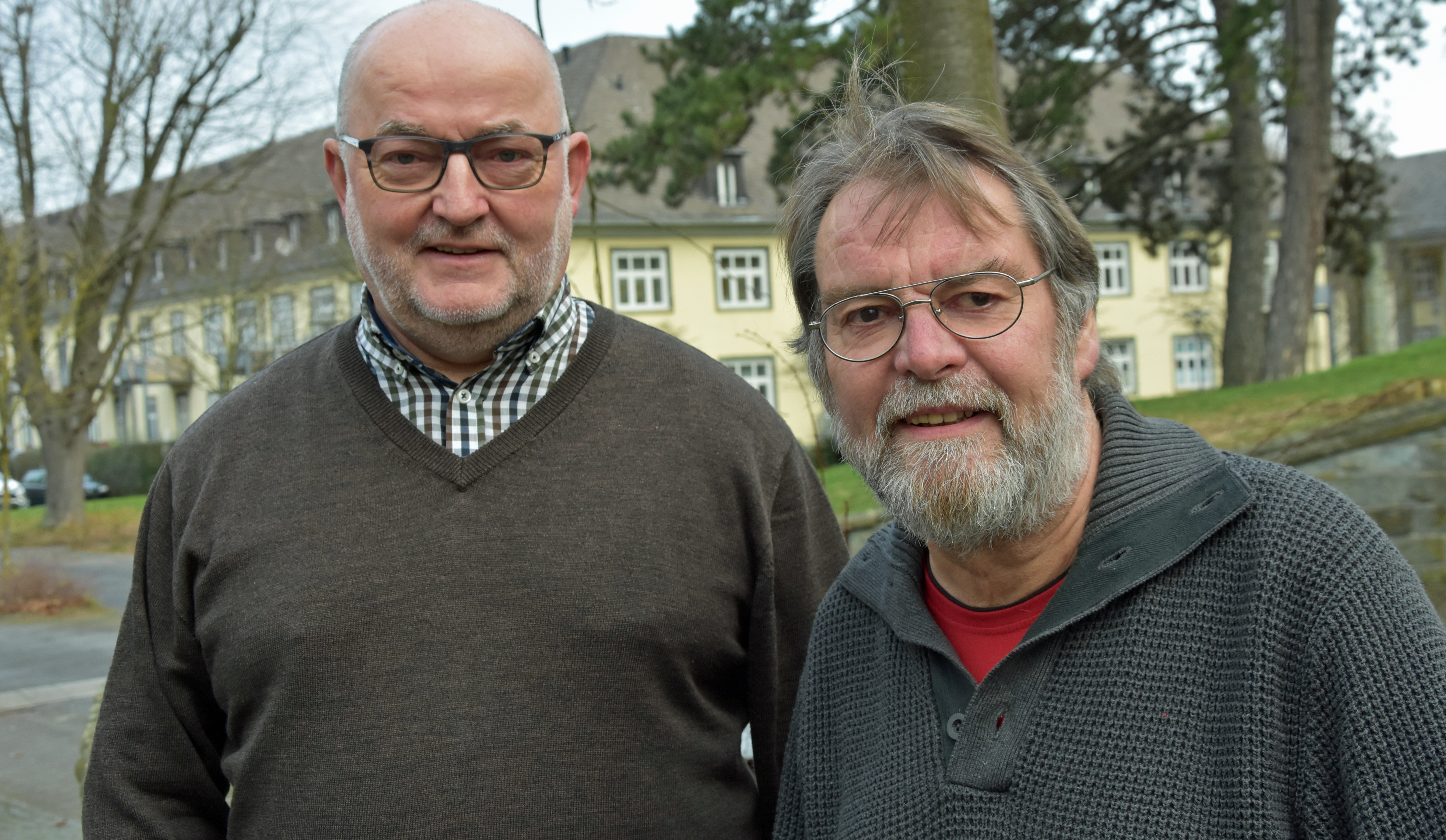 Die Koordinatoren Theodor Kremer und Klaus Rennkamp freuen sich über neue Ehrenamtliche für den Besuchs- und Begleitdienst. Foto: Stadt Lippstadt