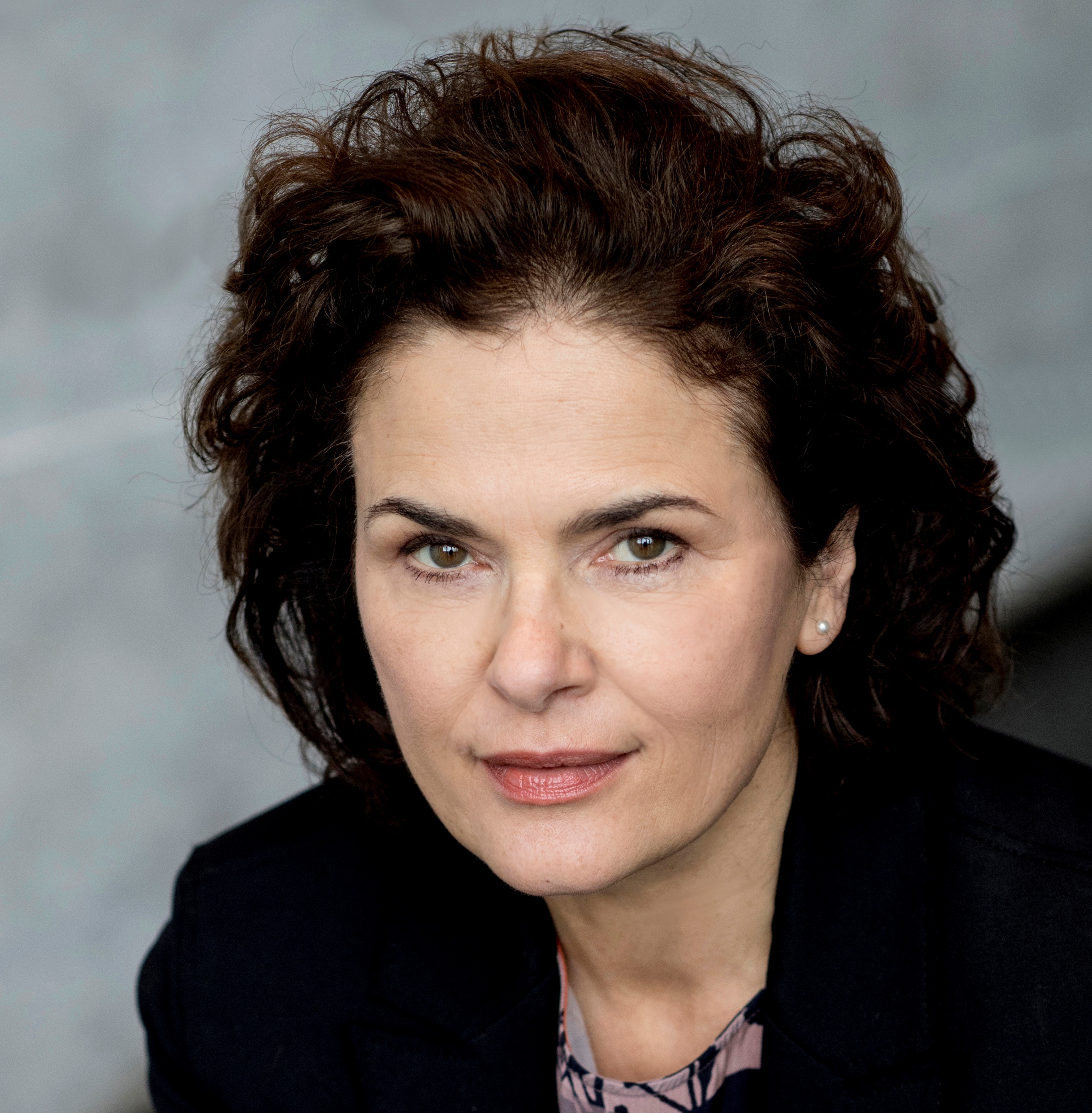 Barbara Auer