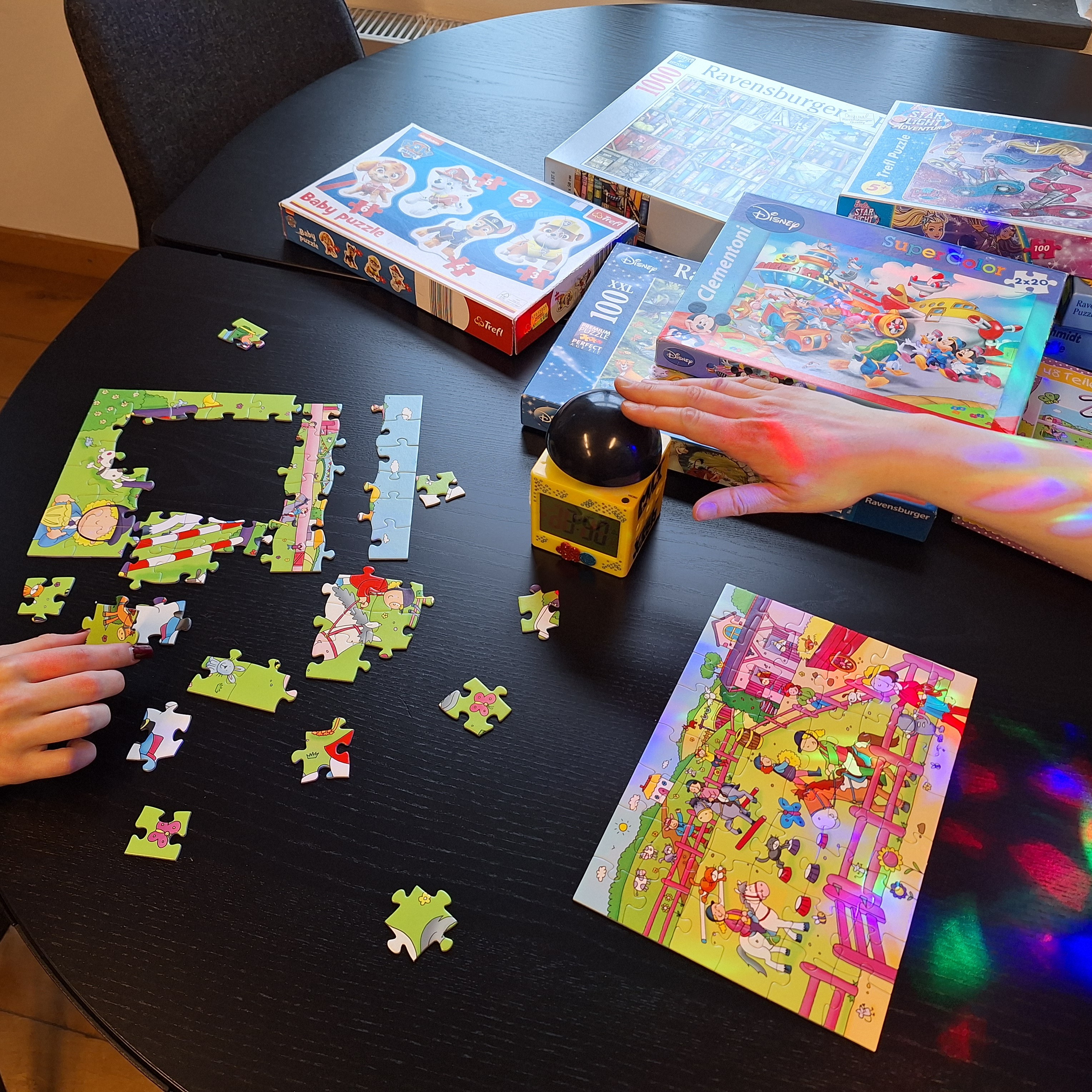 Beim Puzzeln können Jung und Alt entschleunigen. Foto: Stadt Lippstadt